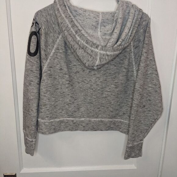 Victoria's Secret Angel zip up hoodie Sz s - Picture 3 of 5